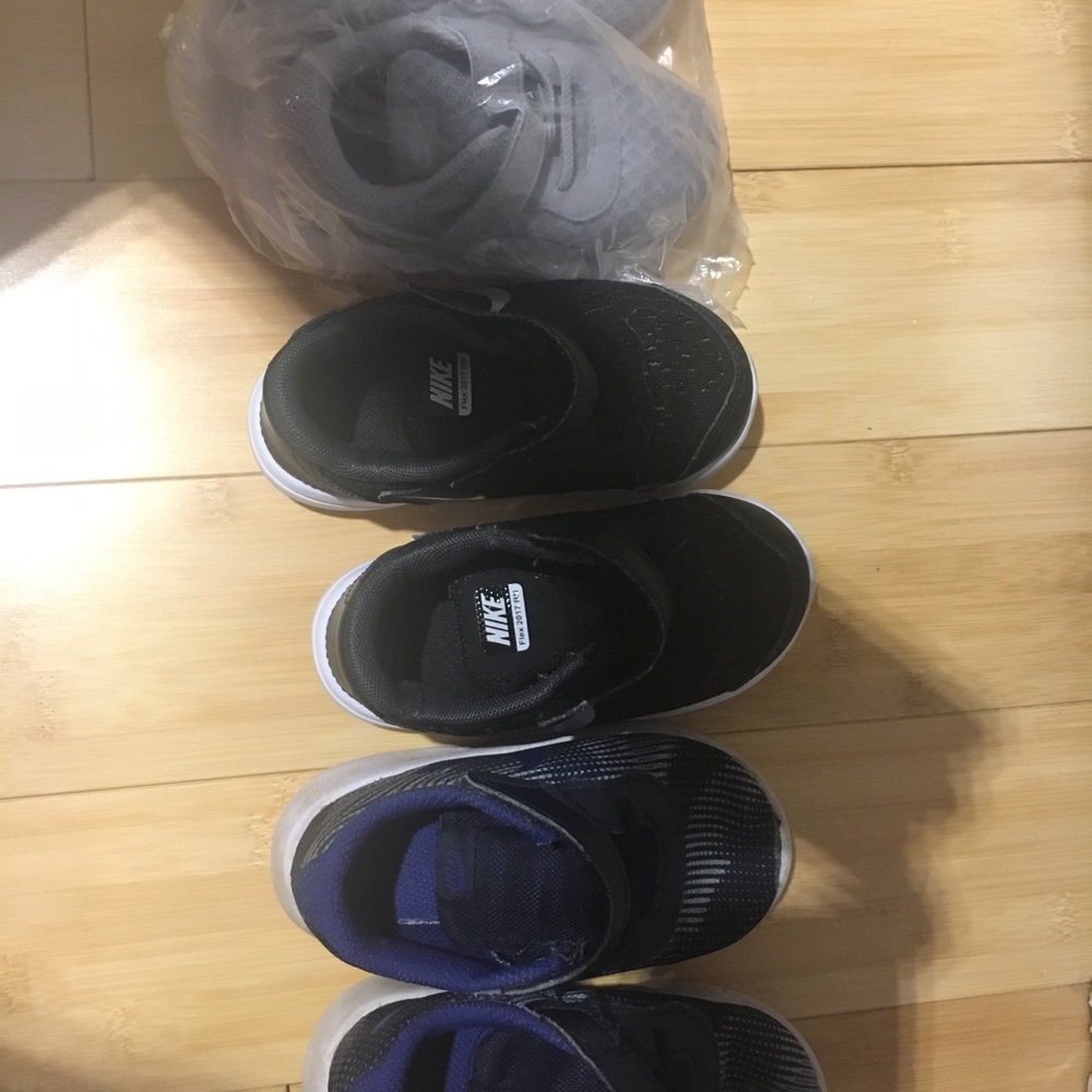 Nike toddler size 6 n 7
